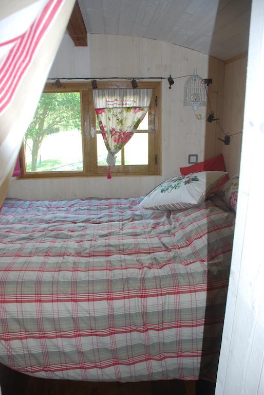 Maison D'Hotes Ainsi Soie T-Il Combovin Номер фото